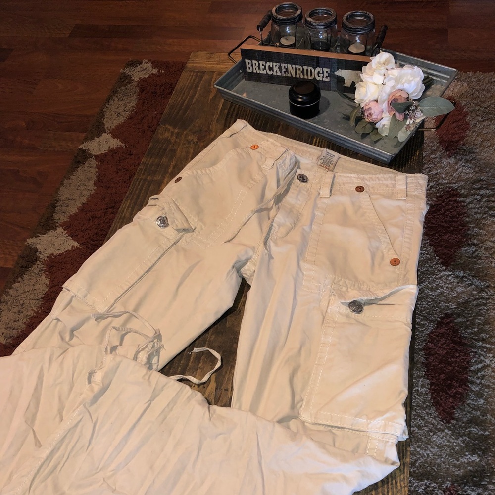 Men’s true religion baggy pants